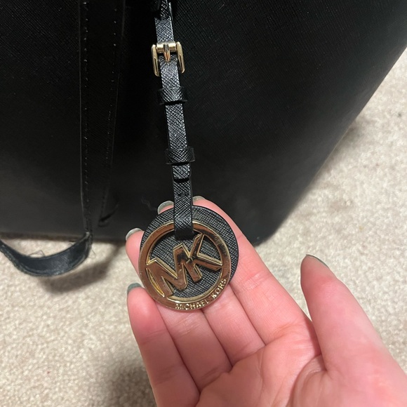 Michael Kors Tote in Black with Charm - Picture 8 of 16